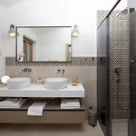Villa Casa Ginetto Near Pula With 45 M2 And Extra Kids Pool, Wellness Area And Game & Grill Lounge Šišan