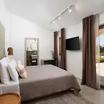 Casa Ginetto Near Pula With 45 M2 And Extra Kids Pool, Wellness Area And Game & Grill Lounge * Šišan