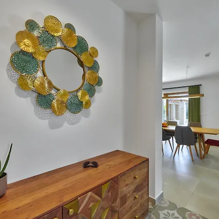 Casa Ginetto For 8 People Near Pula With Infinity 45 M2 And Extra Kids Pool & Large Garden * Sisan