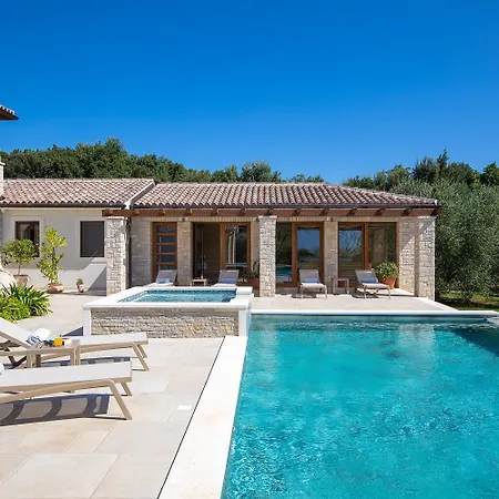 Casa Ginetto Near Pula With 45 M2 And Extra Kids Pool, Wellness Area And Game & Grill Lounge Villa *