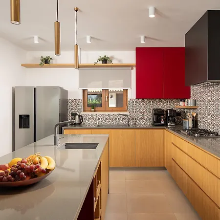 Casa Ginetto Near Pula With 45 M2 And Extra Kids Pool, Wellness Area And Game & Grill Lounge וילה Šišan